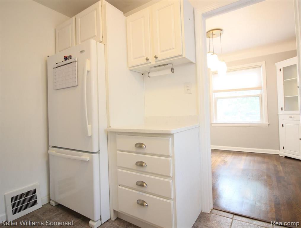 1574 Princeton Road Berkley, MI 48072 - Photo 15 of 28