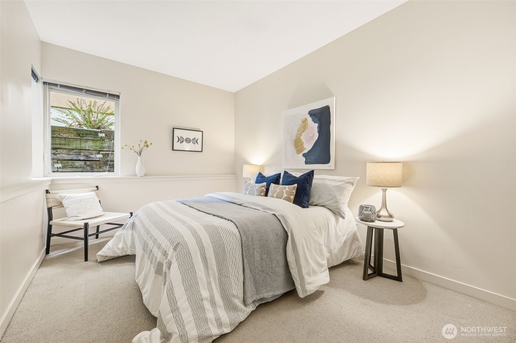 3671 Dayton Avenue North, Unit 2 Seattle, WA 98103 - Photo 22 of 26