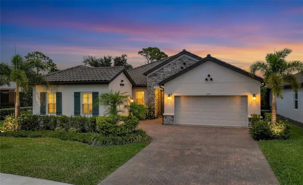 $719,000 | 11484 Montserrat Drive, Venice, FL 34293