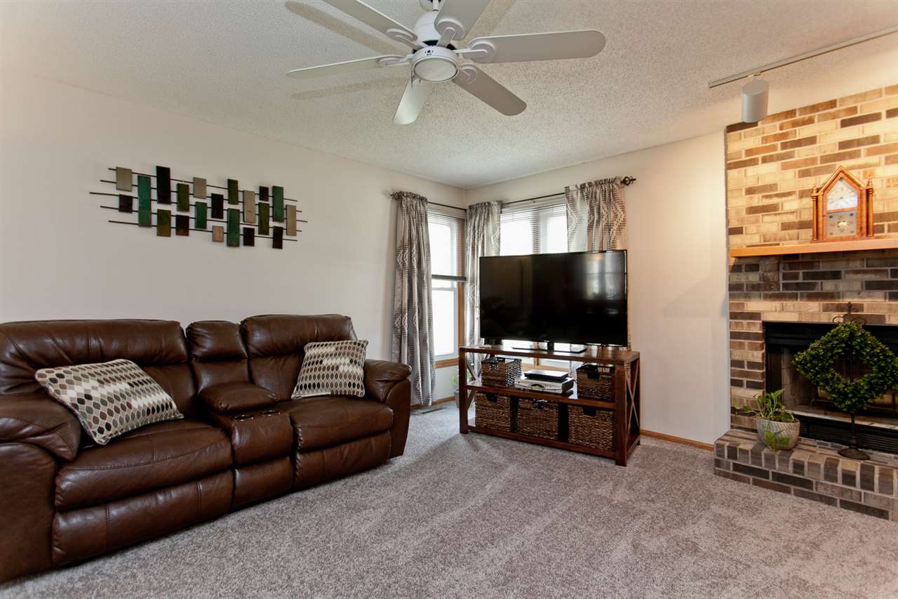 3625 Coppermill Road Northeast Cedar Rapids, IA 52402 - Photo 7 of 44 Gallery Image 7