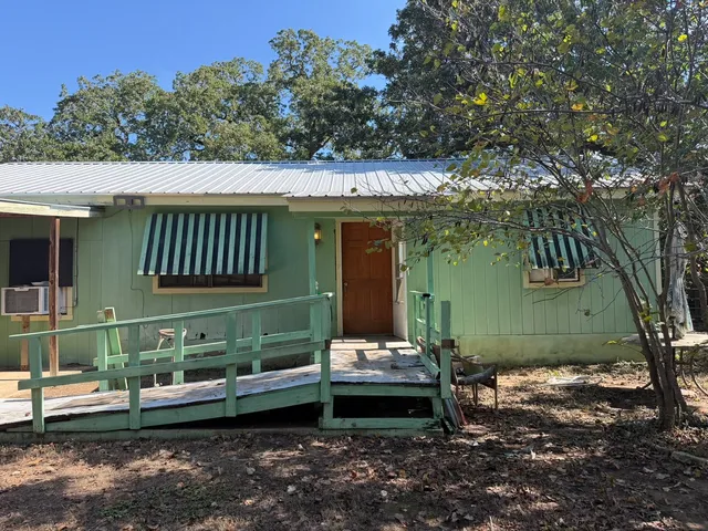 $150,000 | 273 Alta Vista Drive, Bastrop, TX 78602