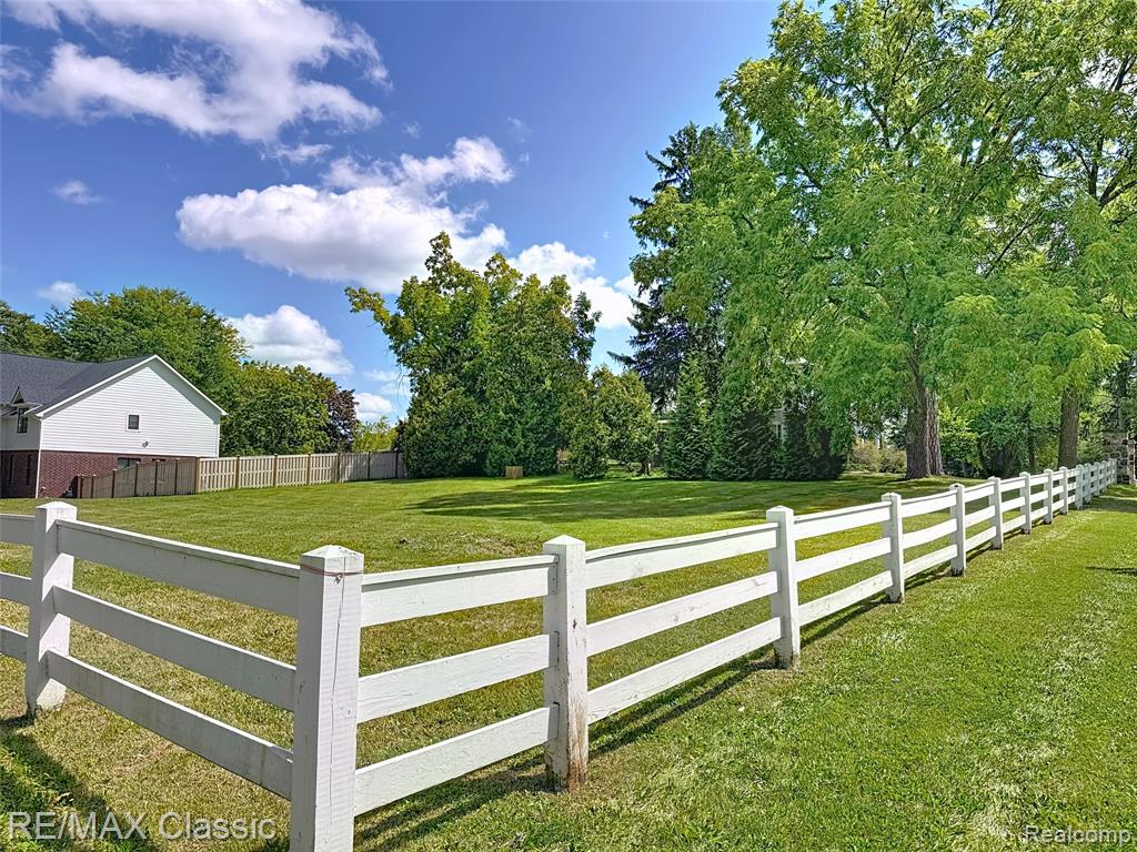 2100 Tuomy Road Ann Arbor, MI 48104 - Photo 2 of 7