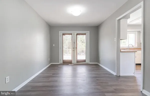 $2,850 | 438 Bloomsbury Avenue, Baltimore, MD 21228
