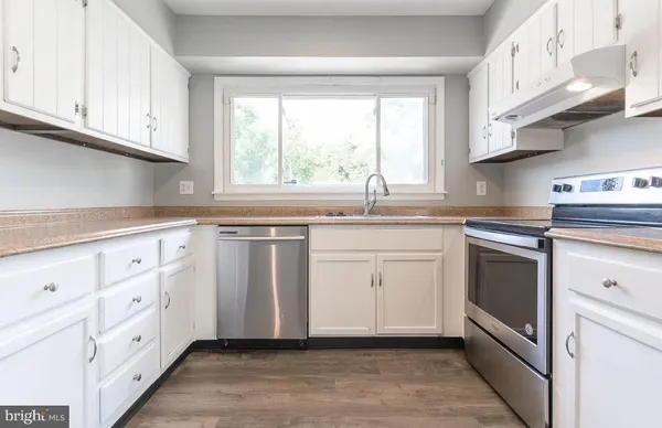 $2,850 | 438 Bloomsbury Avenue, Baltimore, MD 21228
