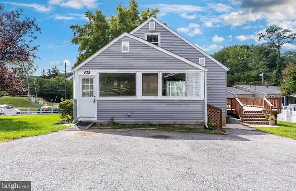 $2,850 | 438 Bloomsbury Avenue, Baltimore, MD 21228