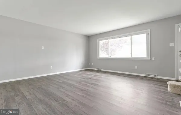 $2,850 | 438 Bloomsbury Avenue, Baltimore, MD 21228