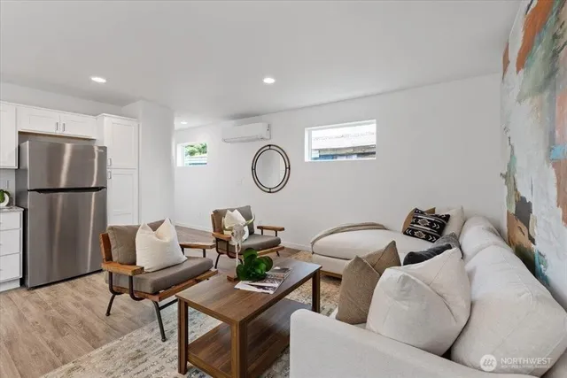 $1,955,600 | 1912-1918 West Buckeye Avenue, Spokane, WA 99205