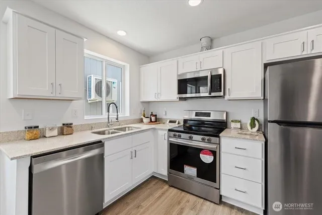 $1,955,600 | 1912-1918 West Buckeye Avenue, Spokane, WA 99205