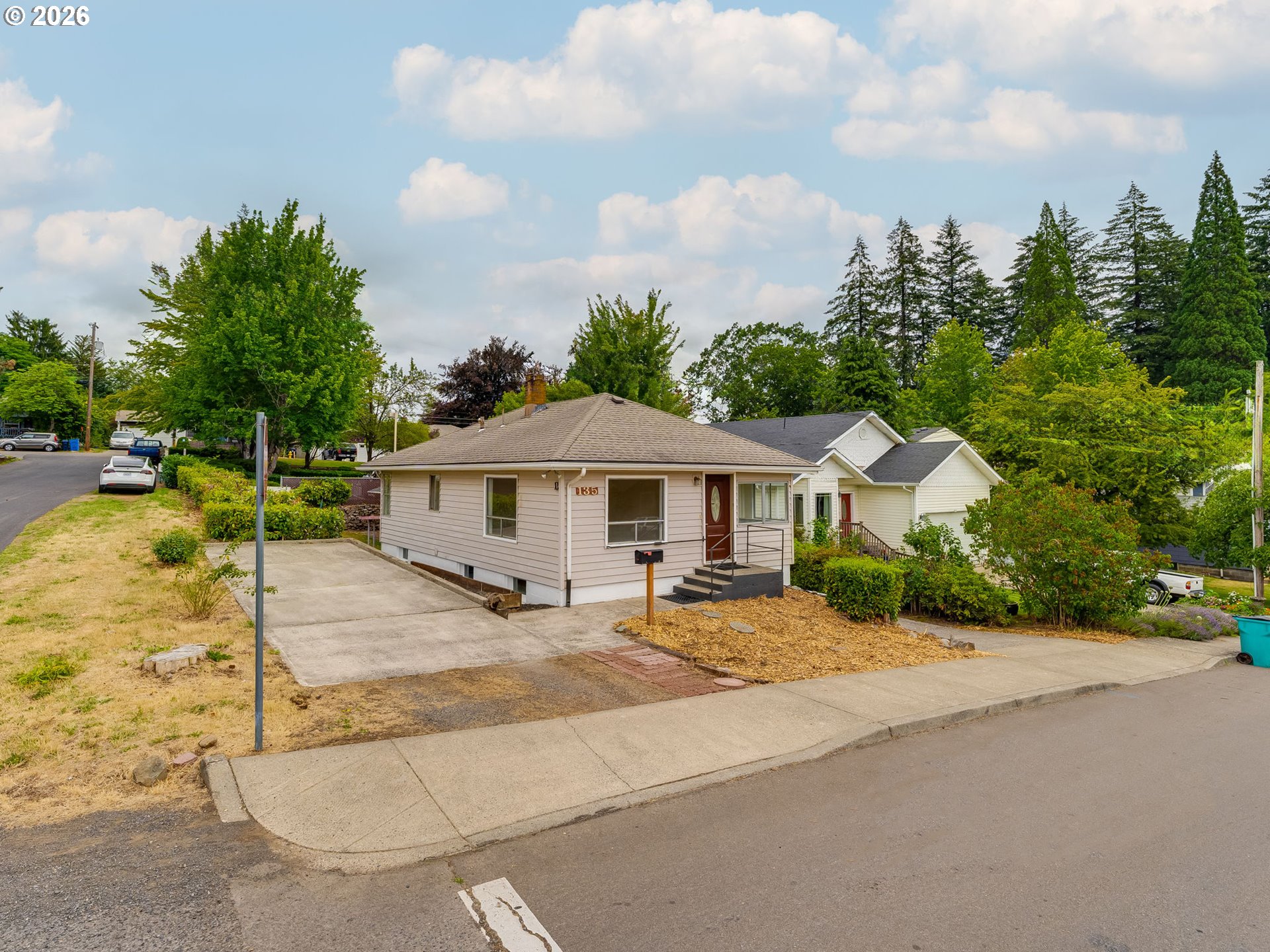 135 Northwest 15th Avenue Camas, WA 98607 - Photo 2 of 42