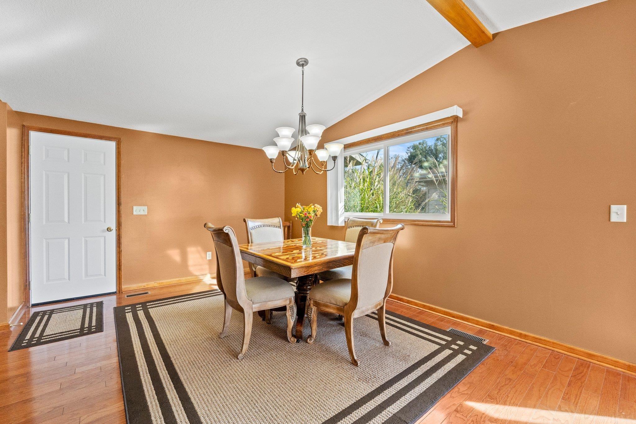 4902 Stratford Road Fort Wayne, IN 46807 - Photo 9 of 36