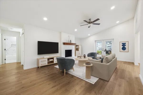 $245,000 | 1005 Bowie Street, Lockhart, TX 78644