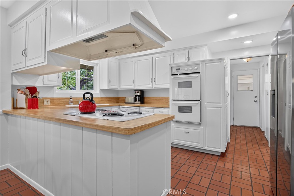 10315 Beckford Avenue Porter Ranch, CA 91326 - Photo 35 of 51