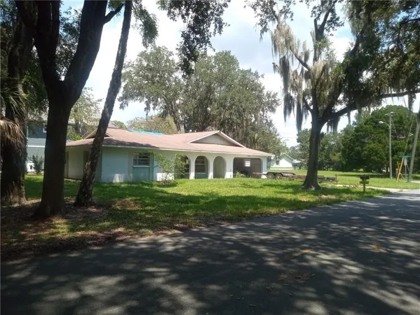 $2,300 | 1701 Northwest 22nd Street, Crystal River, FL 34428