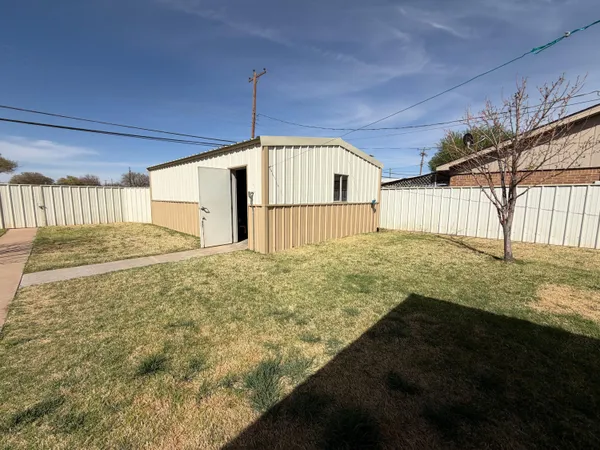 $210,000 | 209 East 4th Street, Denver City, TX 79323