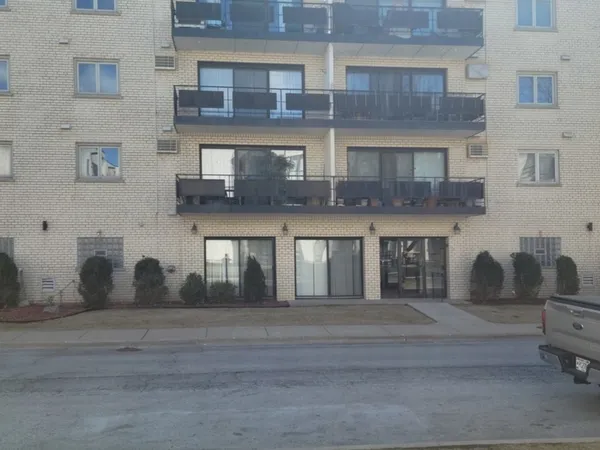 $170,000 | 8035 O Connor Drive, Unit 2E, River Grove, IL 60171
