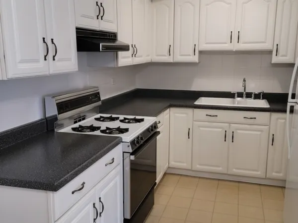 $170,000 | 8035 O Connor Drive, Unit 2E, River Grove, IL 60171