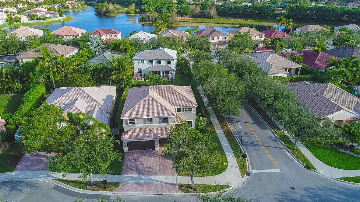 4440 Stone Ridge Way Weston, FL 33331 - Photo 25 of 29 Photo 25