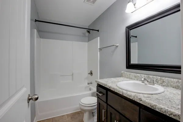 $1,995 | 505 Tracy Lane, Clarksville, TN 37040