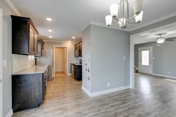 $1,995 | 505 Tracy Lane, Clarksville, TN 37040