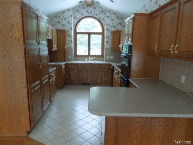 7565 Taft Road Romeo, MI 48065 - Photo 5 of 21 12-26 007.jpg