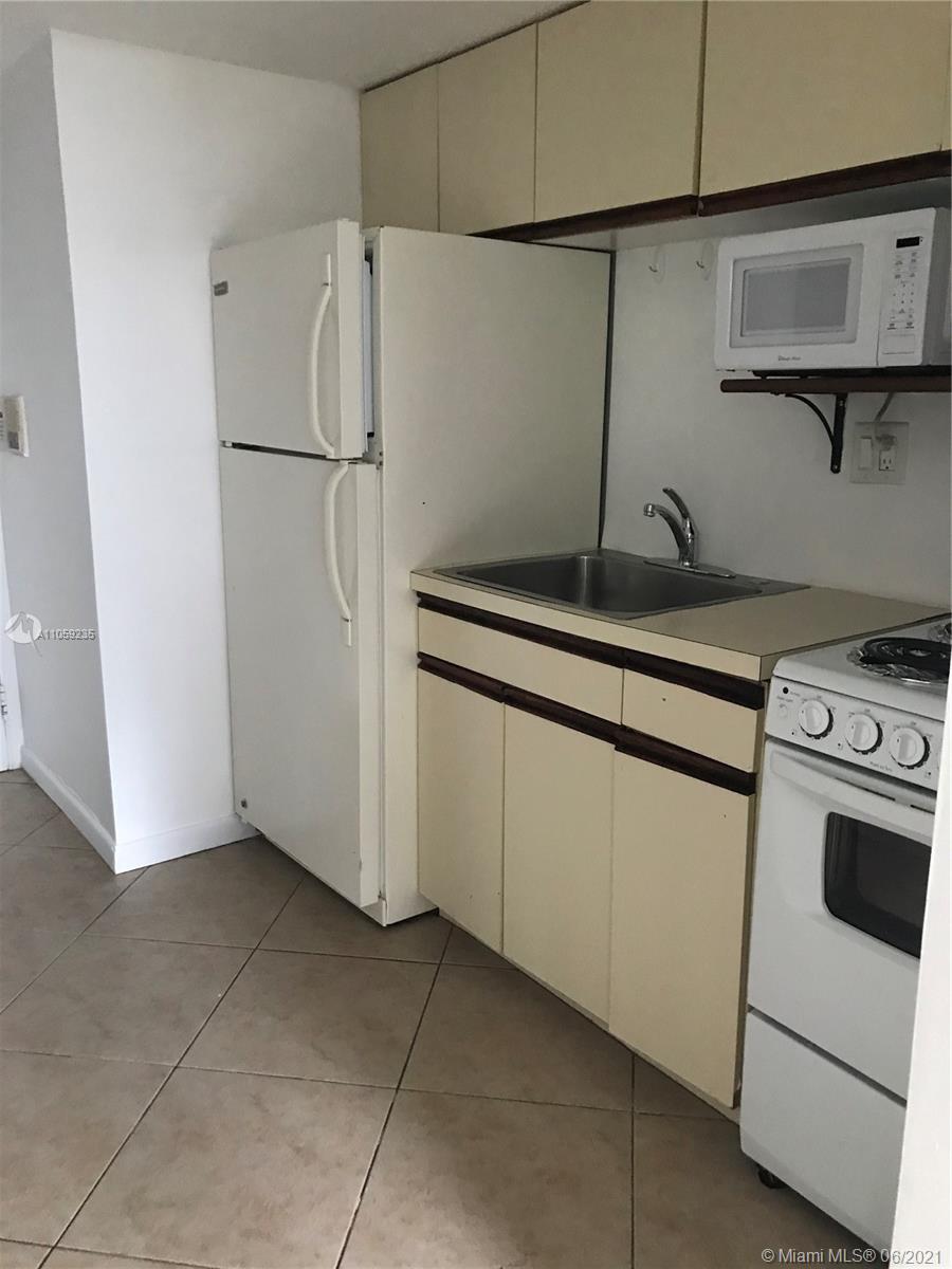 520 Brickell Key Drive, Unit C425 Miami, FL 33131 - Photo 2 of 21