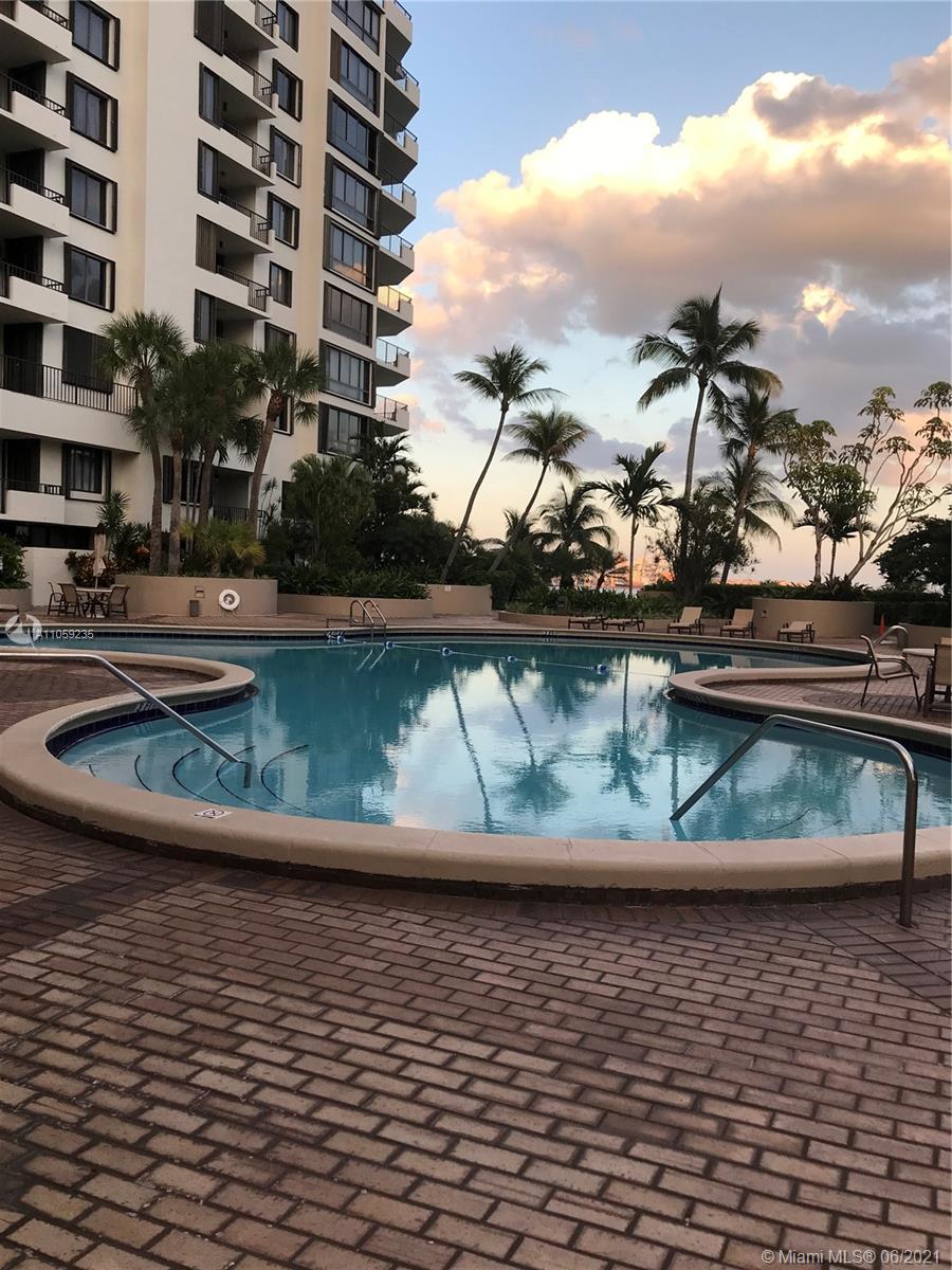 520 Brickell Key Drive, Unit C425 Miami, FL 33131 - Photo 20 of 21