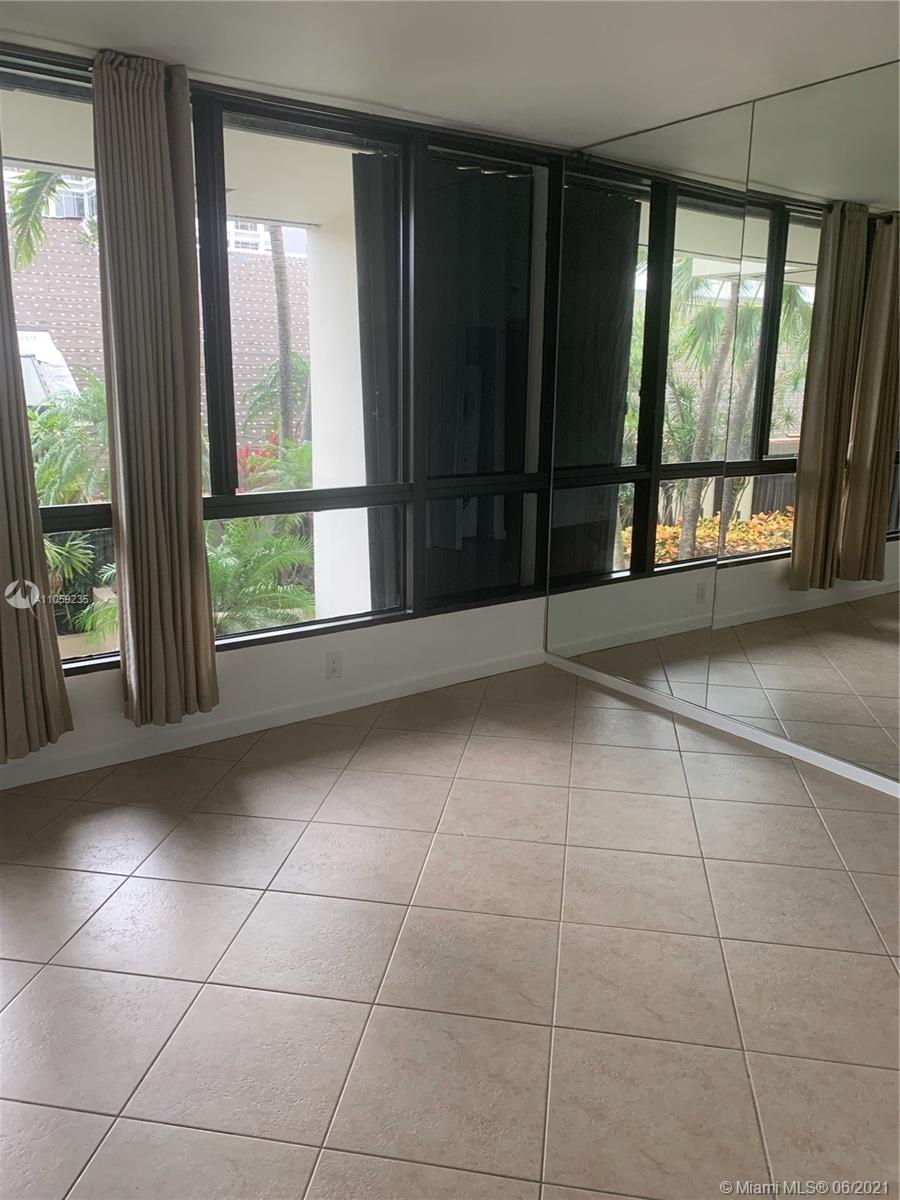 520 Brickell Key Drive, Unit C425 Miami, FL 33131 - Photo 7 of 21