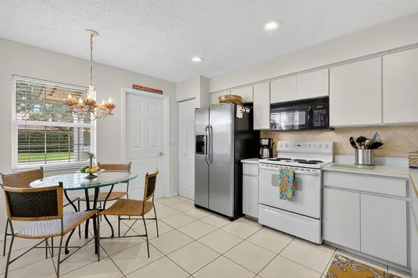 $2,400 | 29 San Jose Drive, Palm Coast, FL 32137