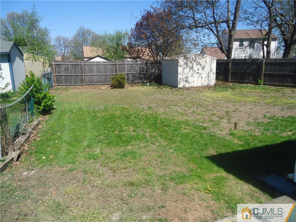 27 Comstock Road Edison, NJ 08817 - Photo 7 of 7 a view of a back yard