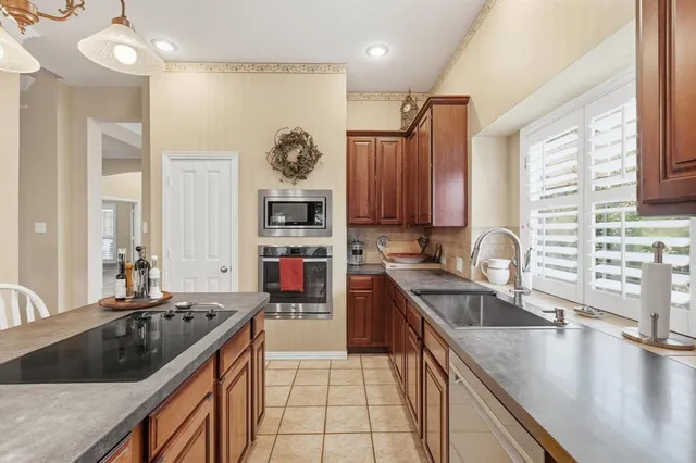 $469,000 | 2012 Hayden Lane, Corinth, TX 76210