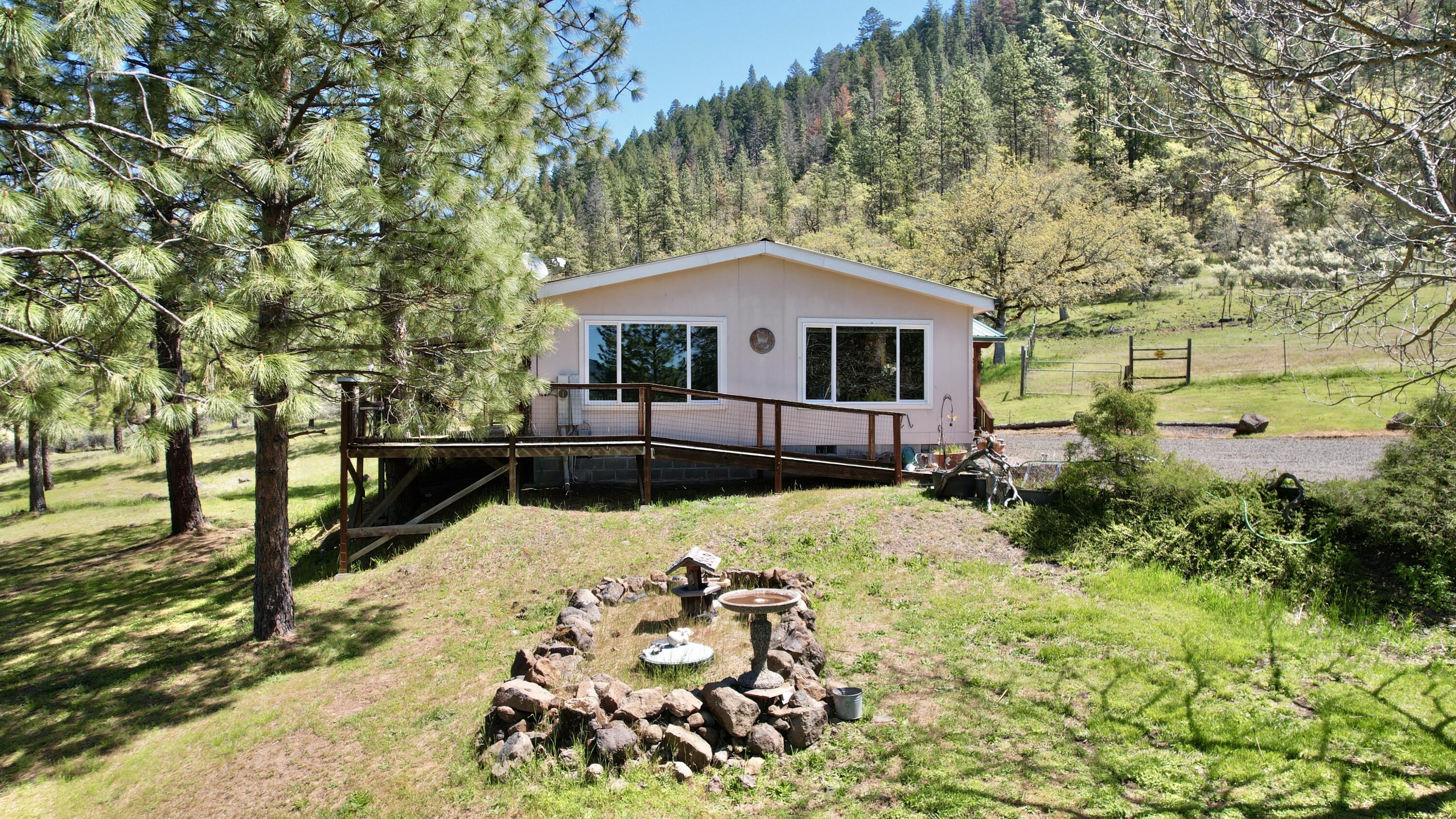 12888 McNeil Creek Road Trail, OR 97541 - Photo 12 of 32 Side of Home