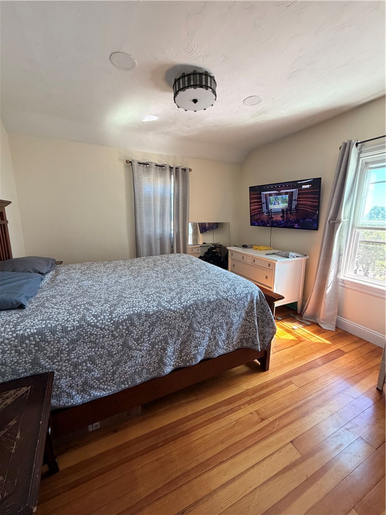58 Surf Avenue Warwick, RI 02889 - Photo 13 of 25