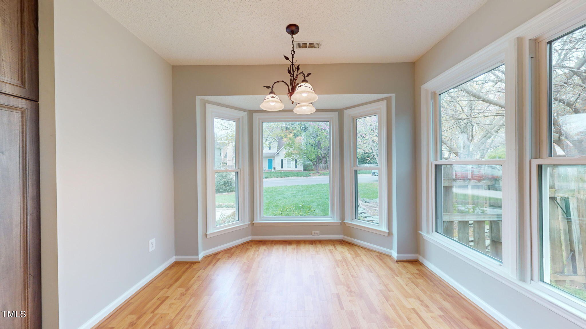 12305 Harcourt Drive Raleigh, NC 27613 - Photo 15 of 40 33-web-or-mls-12305-Harcourt-Dr-Raleigh-