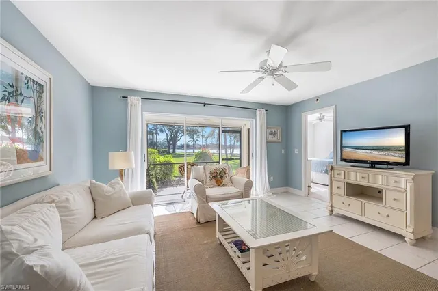 $339,000 | 2922 Kings Lake Boulevard, Unit 2922, Naples, FL 34112
