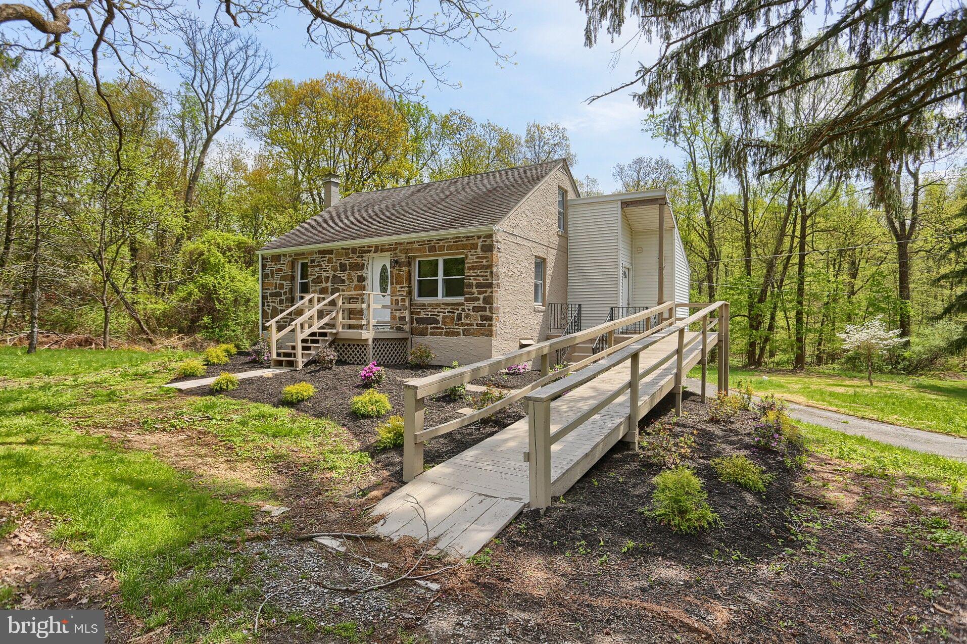 153 Sunset Hill Road Boyertown, PA 19512 - Photo 3 of 32 Gallery Image 3