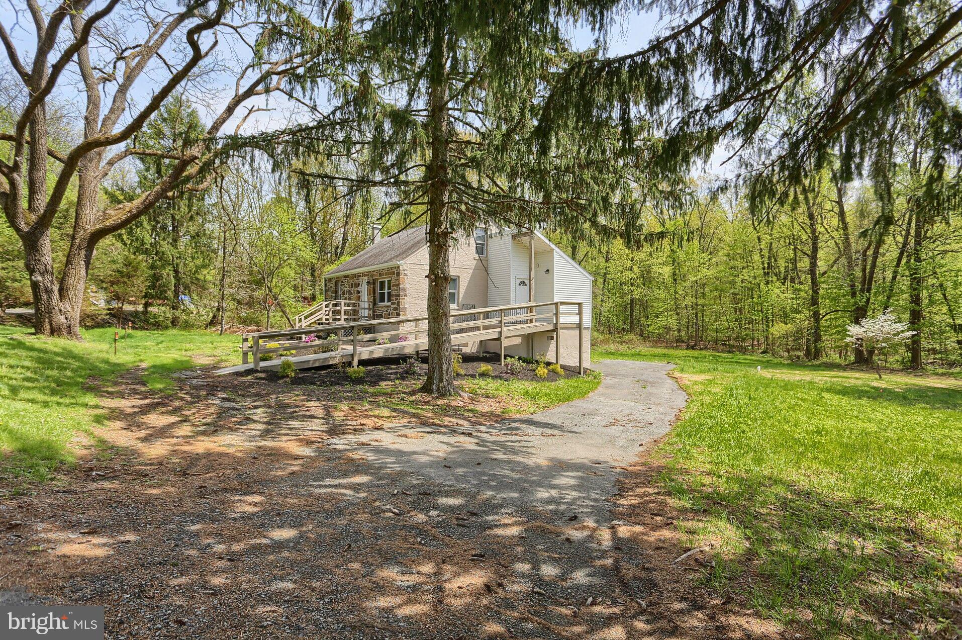 153 Sunset Hill Road Boyertown, PA 19512 - Photo 4 of 32 Gallery Image 4
