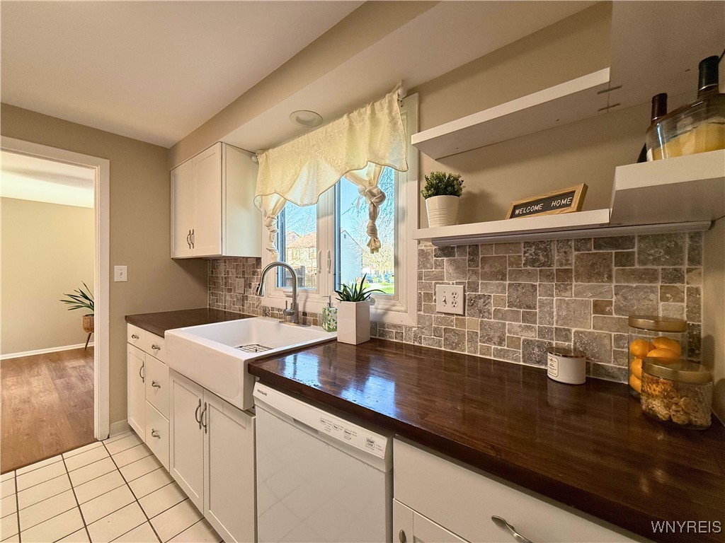 207 Charlesgate Circle Amherst, NY 14051 - Photo 14 of 34