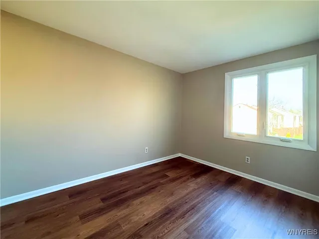 $249,900 | 207 Charlesgate Circle, Amherst, NY 14051