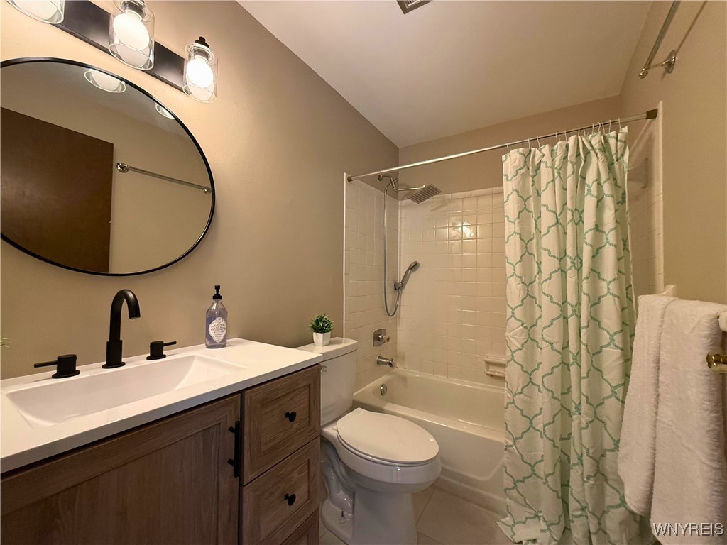 207 Charlesgate Circle Amherst, NY 14051 - Photo 23 of 34