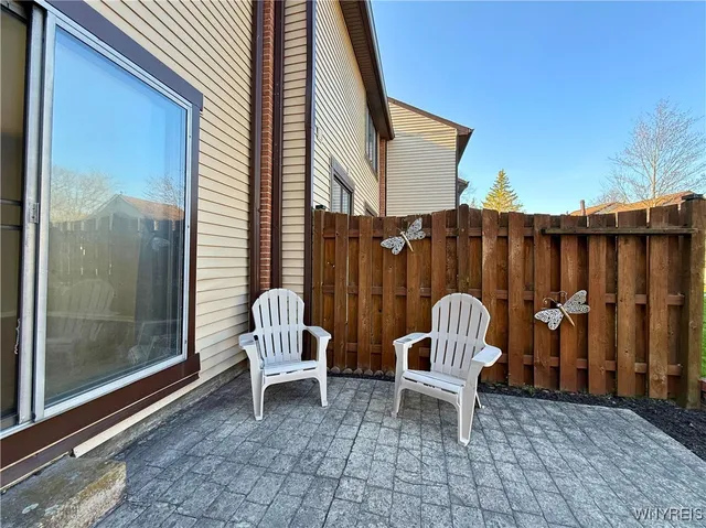 $249,900 | 207 Charlesgate Circle, Amherst, NY 14051