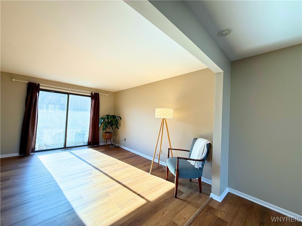 207 Charlesgate Circle Amherst, NY 14051 - Photo 7 of 34