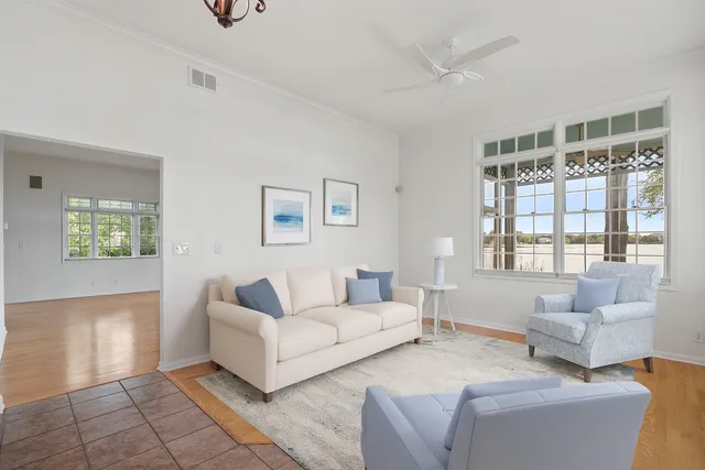 $650,000 | 101 Burton Street, Grayslake, IL 60030