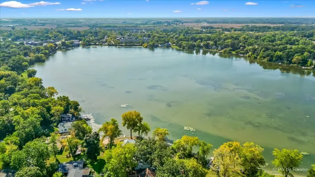 $650,000 | 101 Burton Street, Grayslake, IL 60030