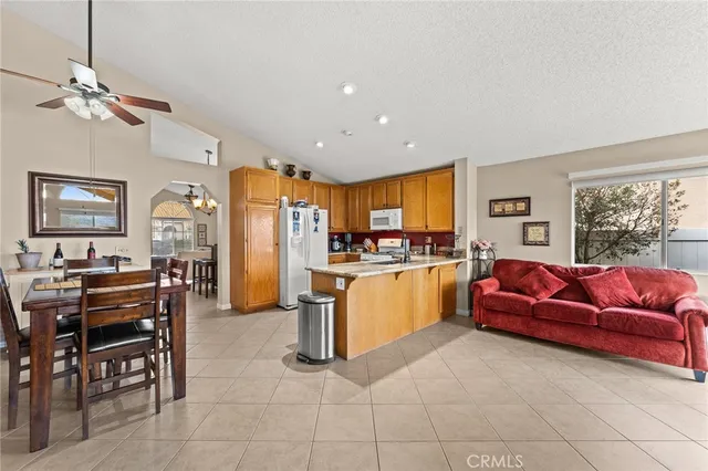 $445,000 | 1154 Fairway Oaks Avenue, Banning, CA 92220