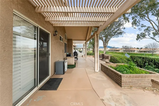 $445,000 | 1154 Fairway Oaks Avenue, Banning, CA 92220