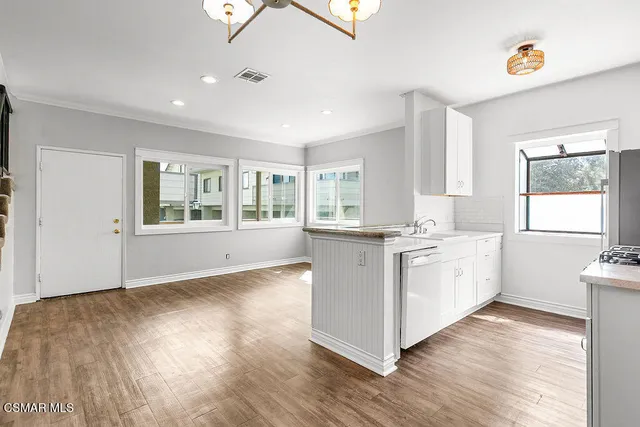 $579,500 | 110 Maegan Place, Unit 13, Thousand Oaks, CA 91362