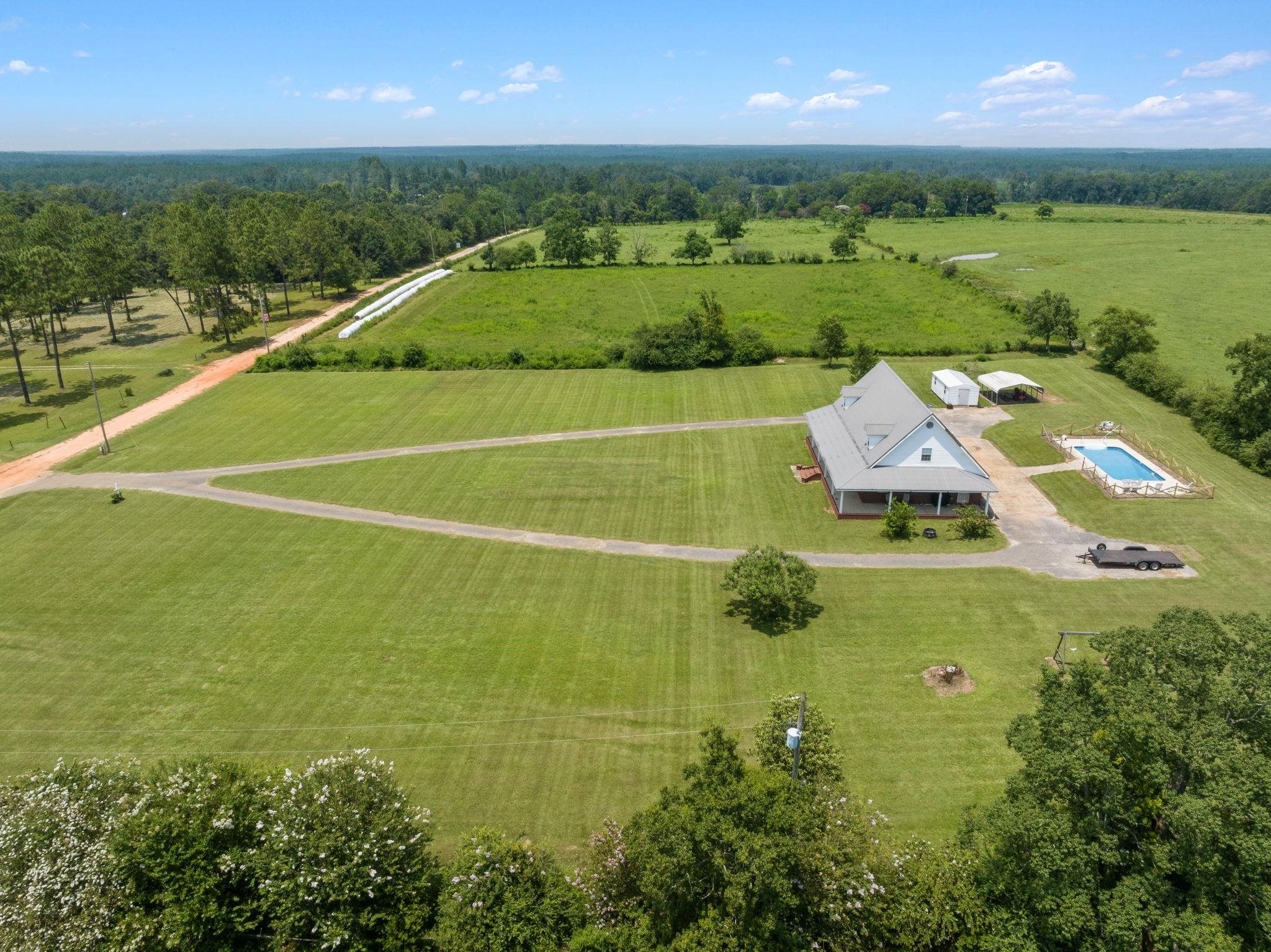28660 Rose Run Road Robertsdale, AL 36567 - Photo 18 of 47