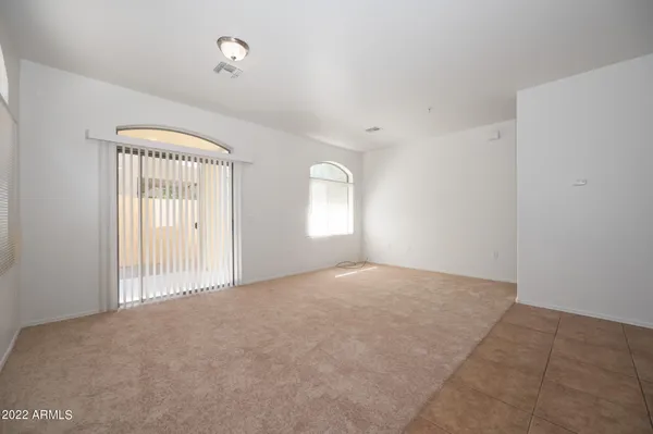 $1,995 | 2250 East Deer Valley Drive, Unit 78, Phoenix, AZ 85024