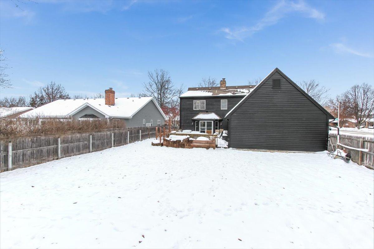 900 Glenmore Lane Elgin, IL 60124 - Photo 30 of 34