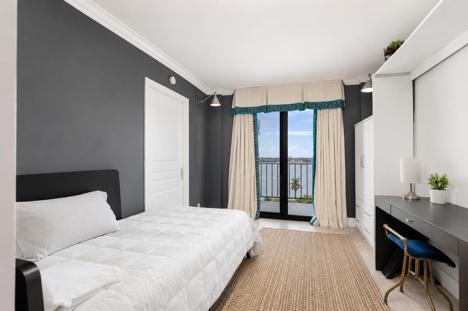 3800 Washington Road, Unit 901 West Palm Beach, FL 33405 - Photo 15 of 30 Office/bedroom 3